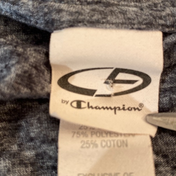 Champion - C9 burnout hooded top. Size XS - Picture 9 of 11